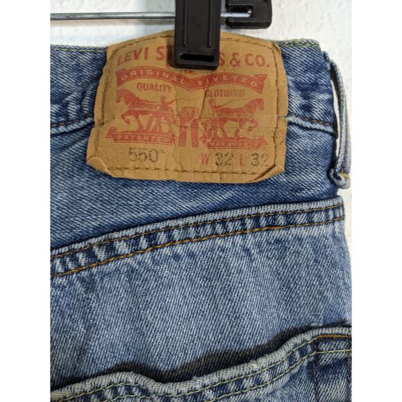 Distressed 550 Levis Size 32x32 Bleach Destroyed Utility Thrashed Streetwear Men - Picture 3 of 8